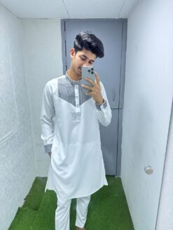 Embroidery Cuff (White) 1214