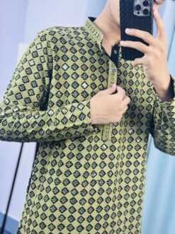 Alternative view of Multi Color SequencePanjabi (MCS-6)