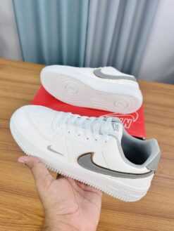 Alternative view of Nike Airforce 1 – White & Grey (NAS-4)