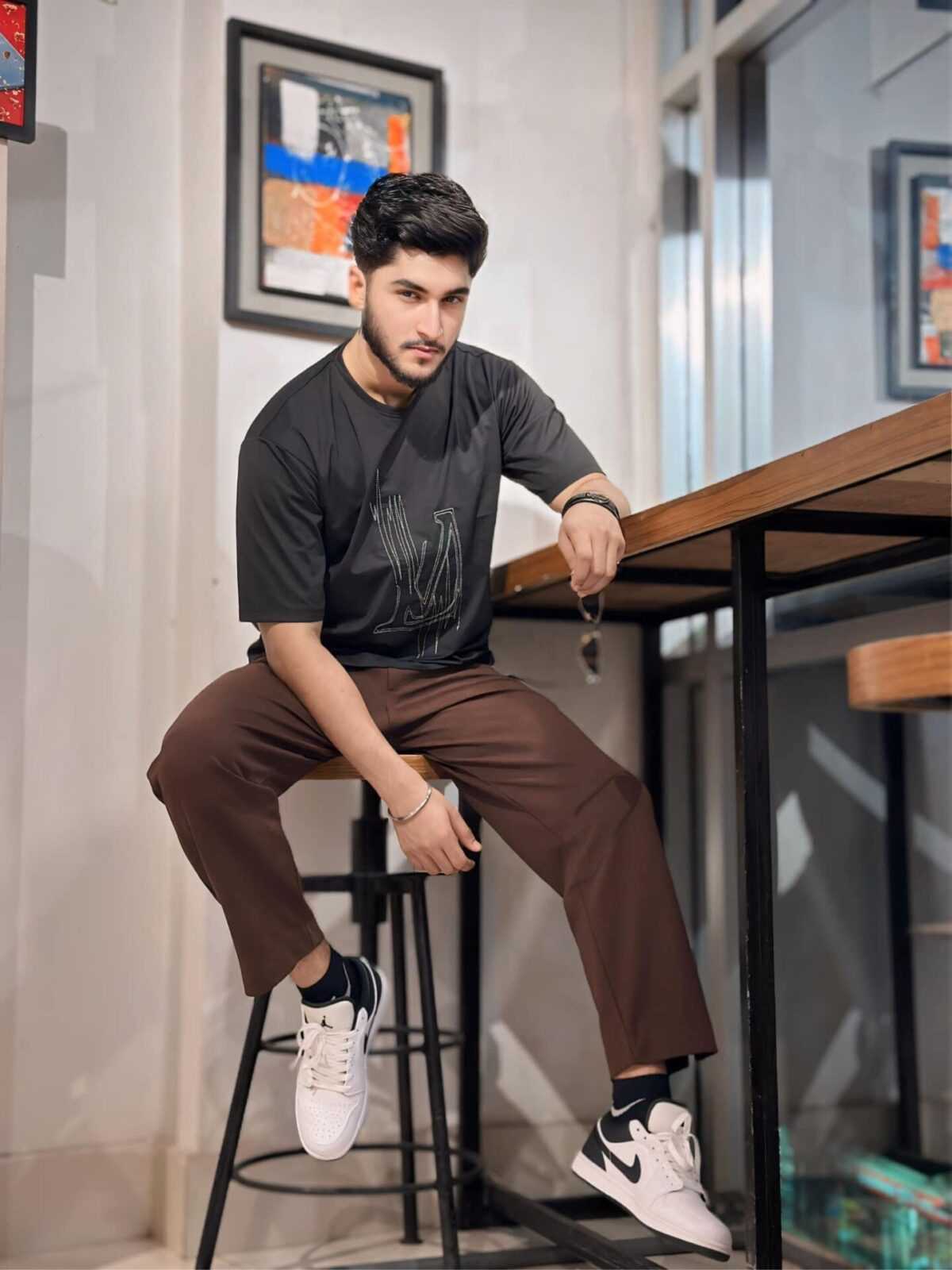 Drop Shoulder T-Shirt. - Image 3