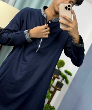 Alternative view of Contrast Panjabi 1370