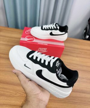 Alternative view of Nike Airforce 1 – White & Black  (NAS-1)