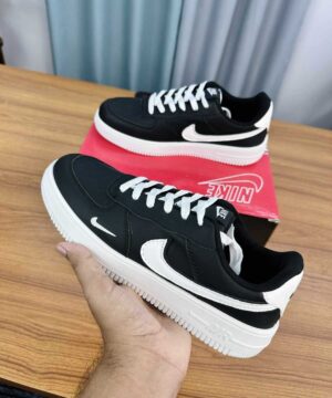 Alternative view of Nike Airforce 1 – Black & White  (NAS-2)