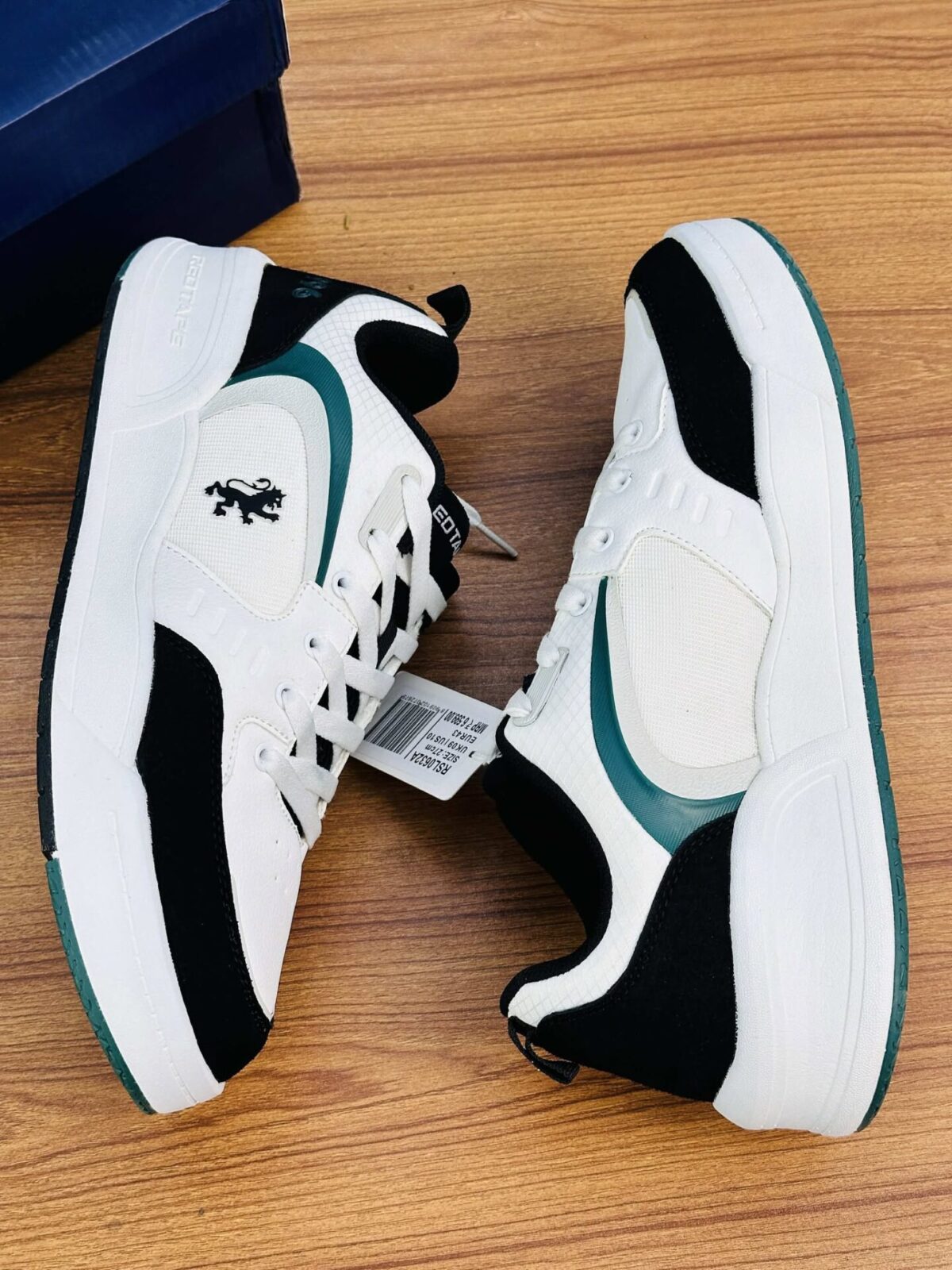 RedTape White-Black-Green Sneakers (RTS-2) - Image 2