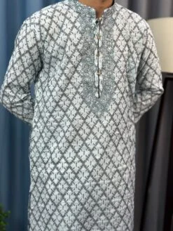 Alternative view of Reshmi Katan Panjabi (RK-1)