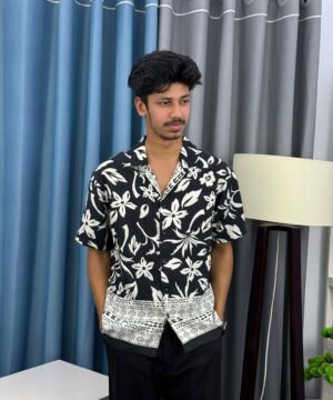 Alternative view of V-Cut Drop Shoulder Shirt 00161