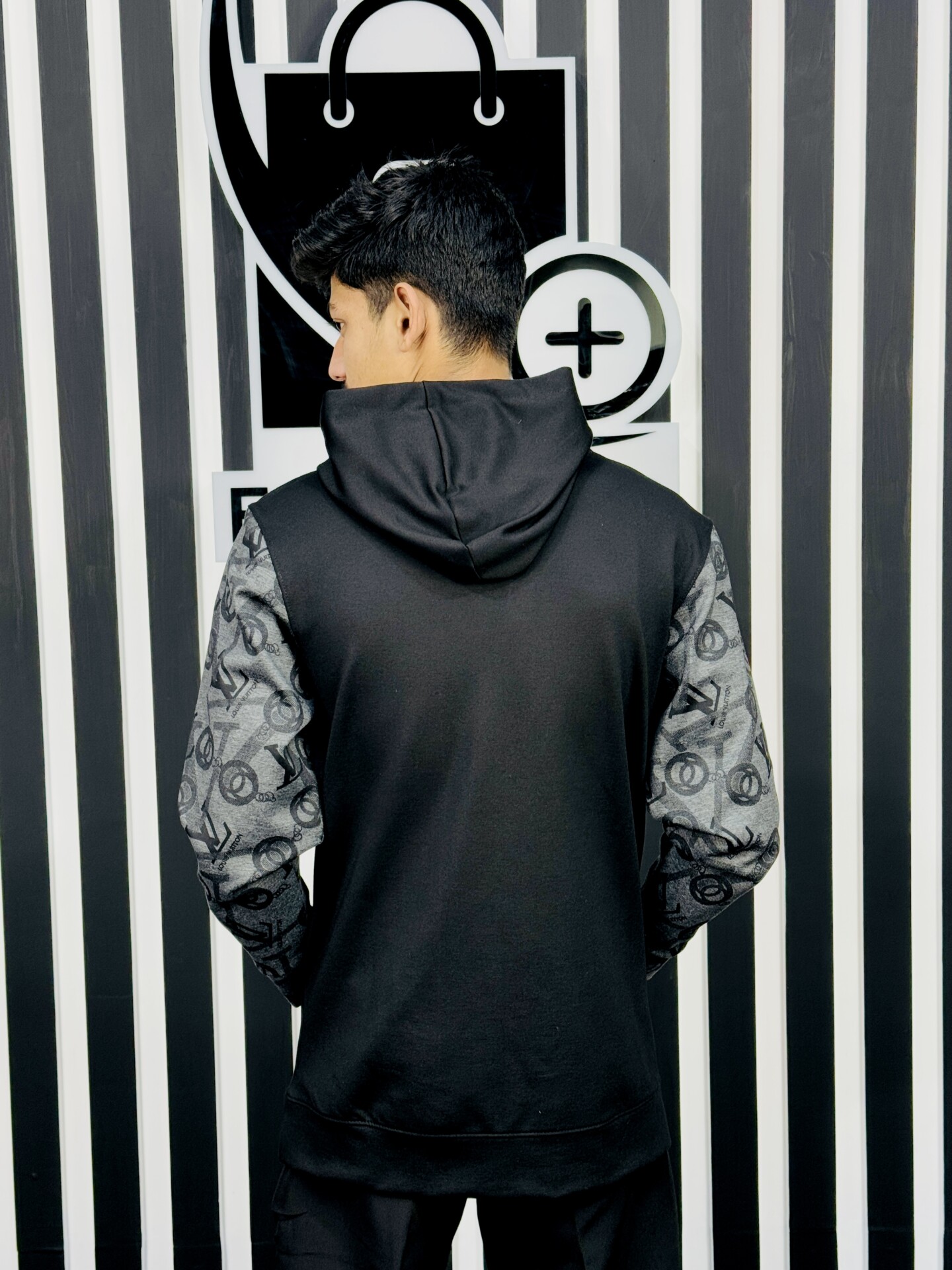 Risky LV Hoodie 13 - Image 3