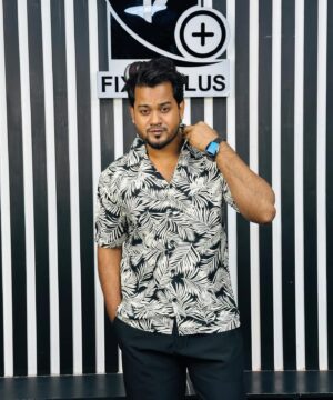 Alternative view of V-Cut Drop Shoulder Shirt 00151