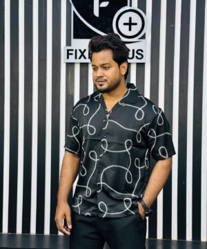 Alternative view of V-Cut Drop Shoulder Shirt 00152