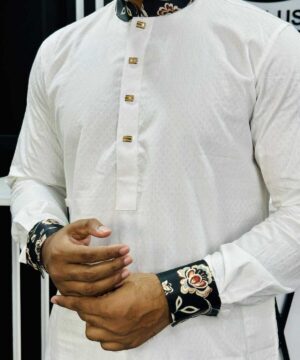 Alternative view of Contrast Panjabi 1332