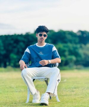 Alternative view of Drop Shoulder T-Shirts 390